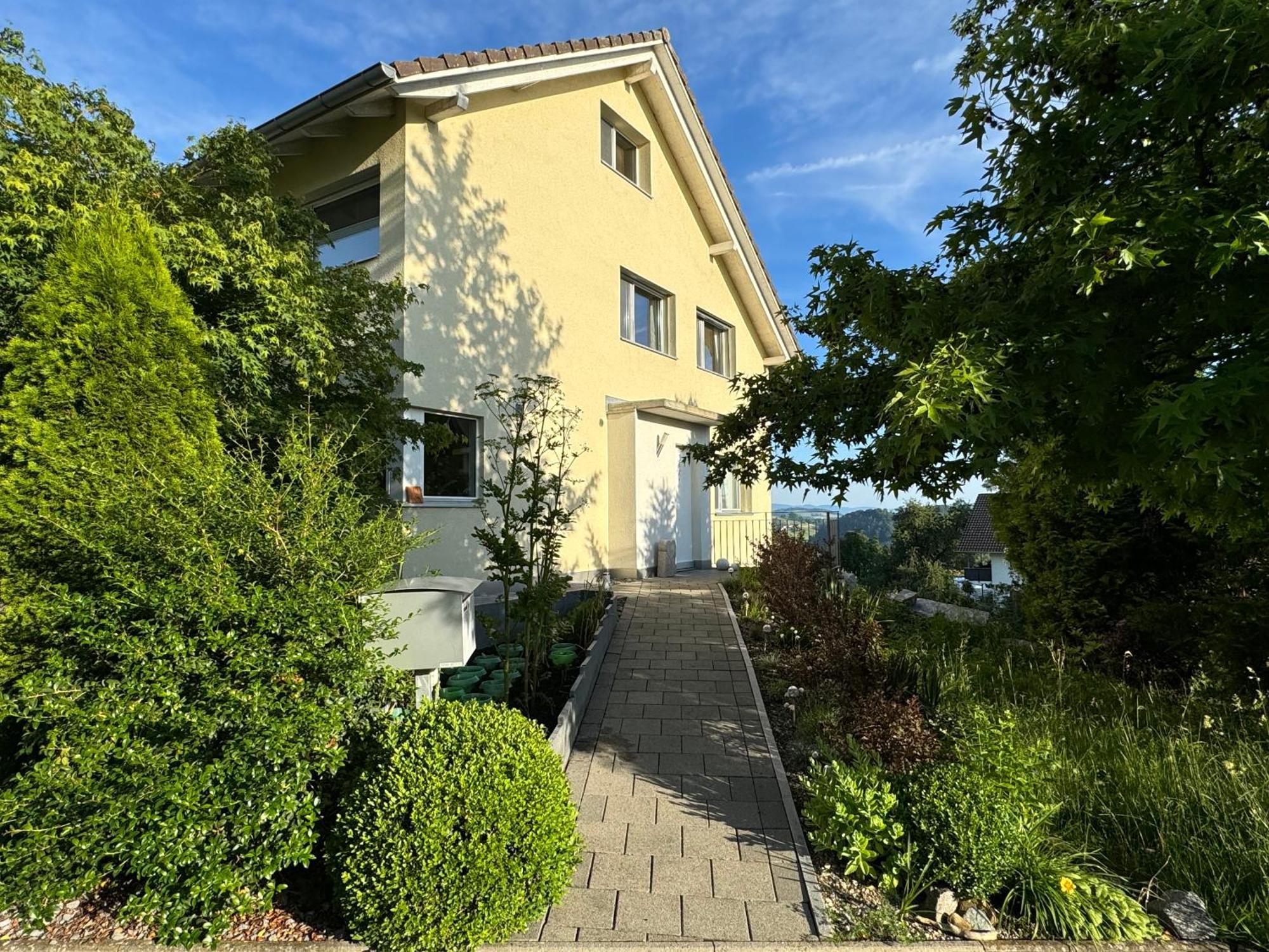 Villa Modern Ufhusen Eksteriør bilde